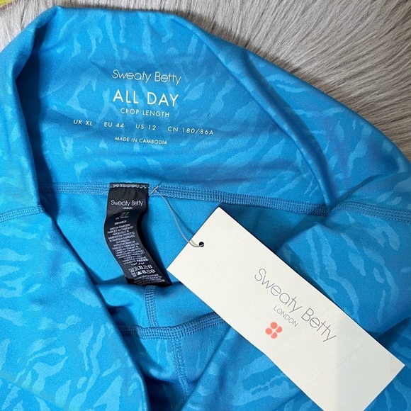 NEW Sweaty Betty Women’s Blue Tiger Print All Day Crop Performance Legging Sz 12 - Picture 4 of 13
